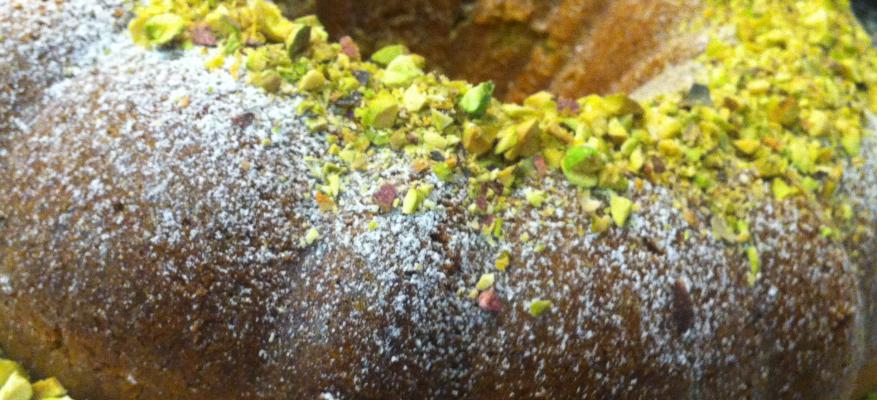 Κέικ με φυστίκι Αιγίνης και αλεύρι ολικής Κέικ με φυστίκι Αιγίνης και αλεύρι ολικής